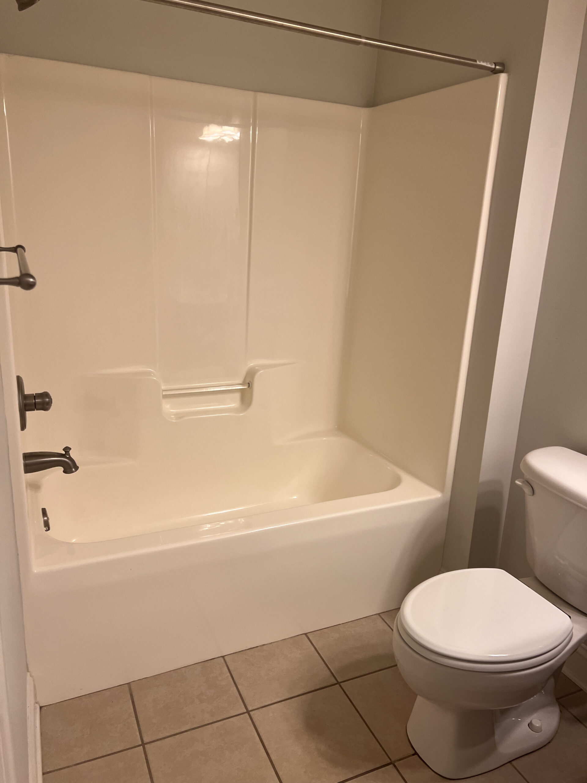 17 - 13 Elk Ridge Bath 2