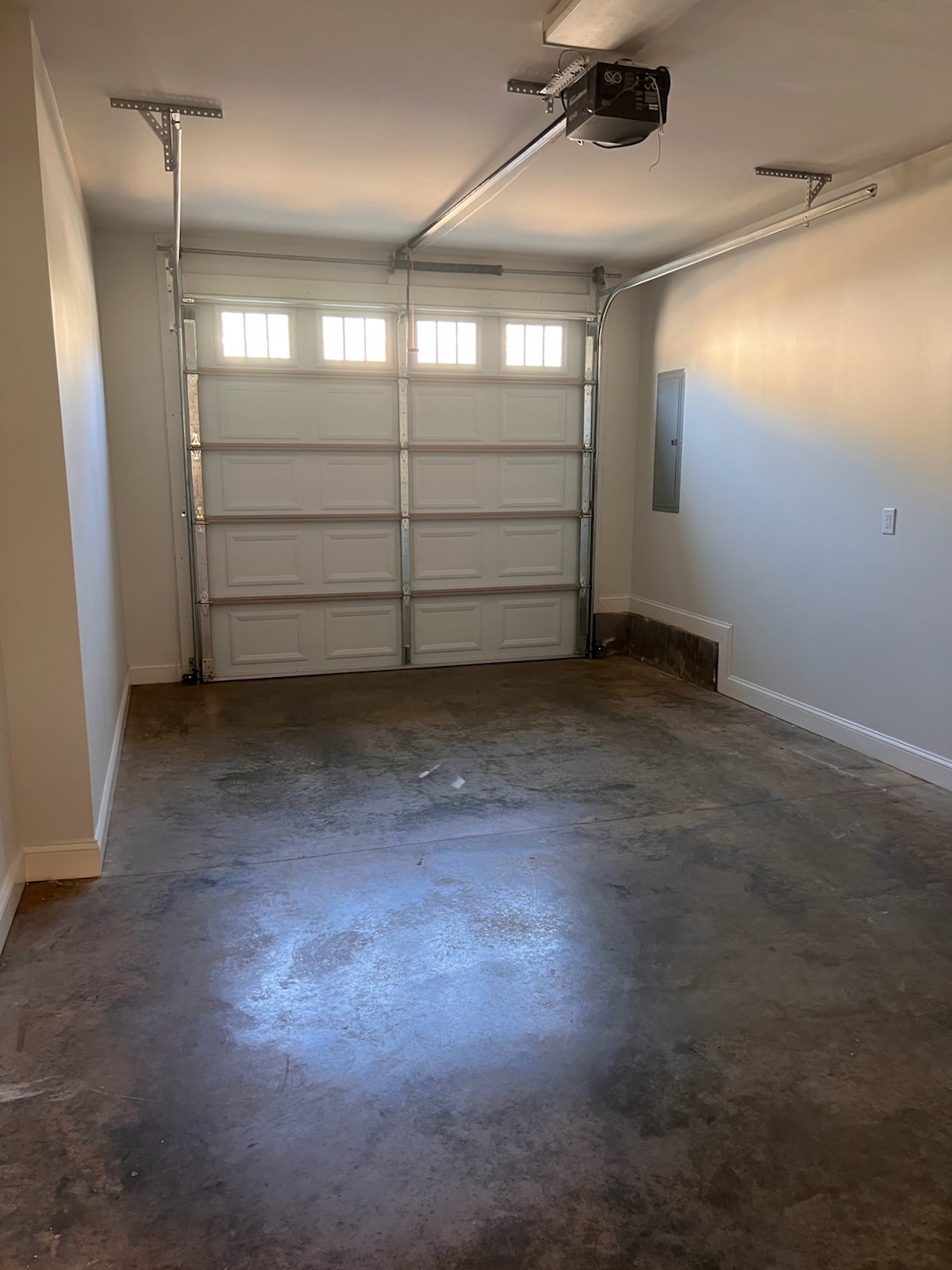 20 - 13 Elk Ridge Garage