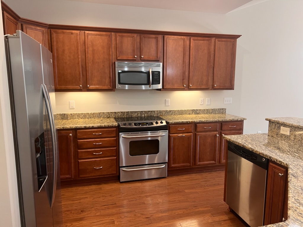 4 - 13 Elk Ridge Kitchen